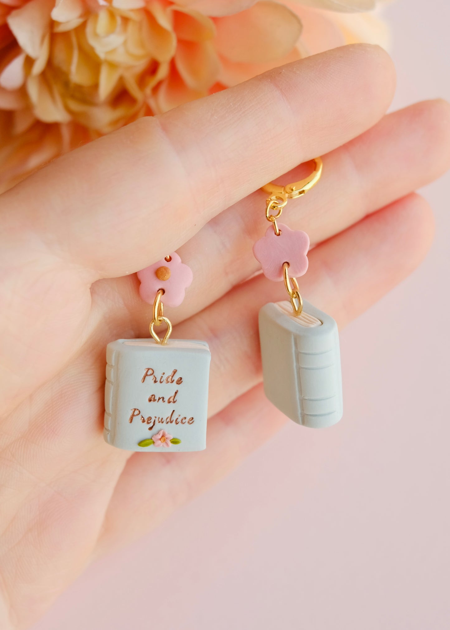 Pride & Prejudice Book Earrings ⋆LOW STOCK⋆