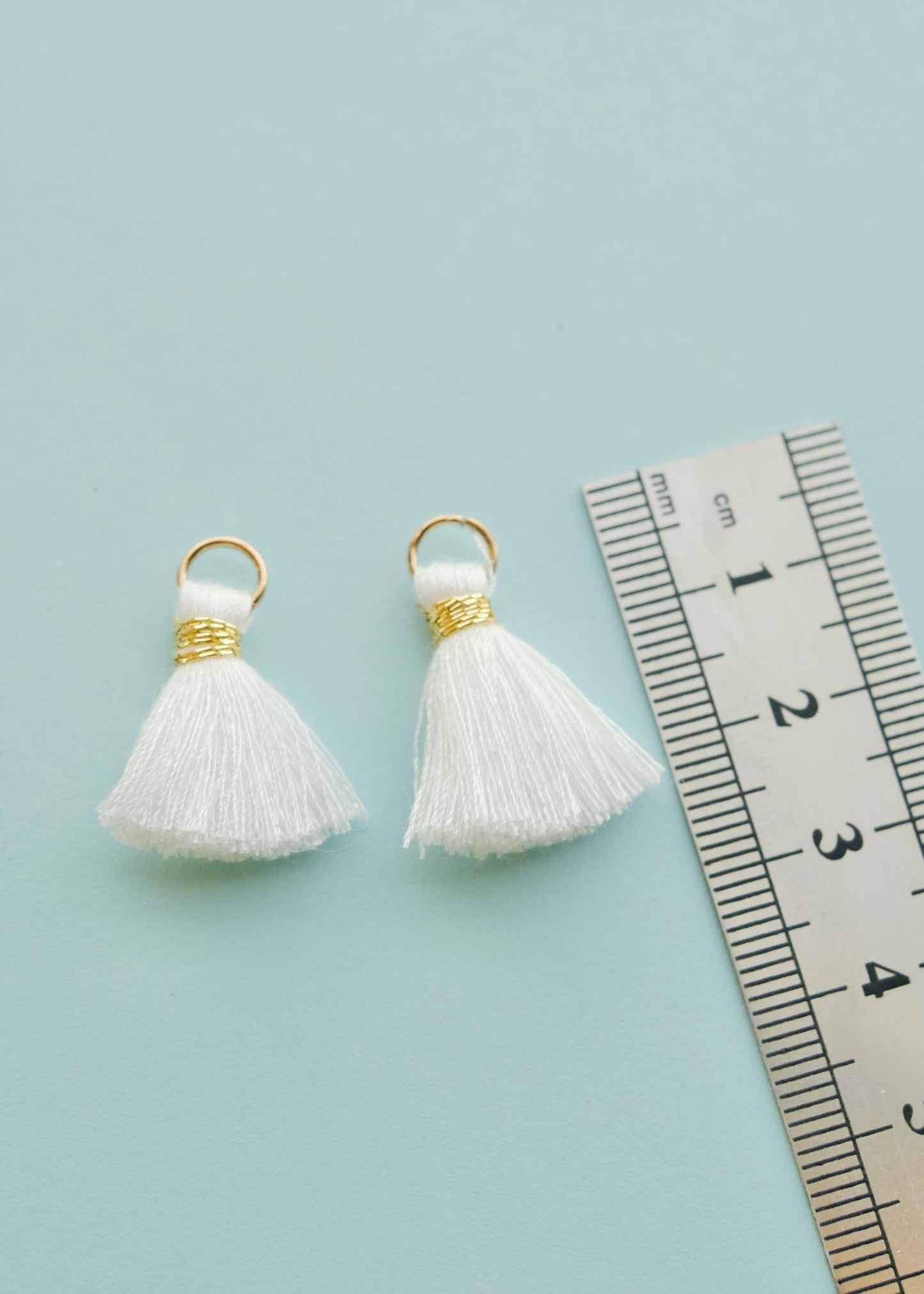 White Tassels S.H.