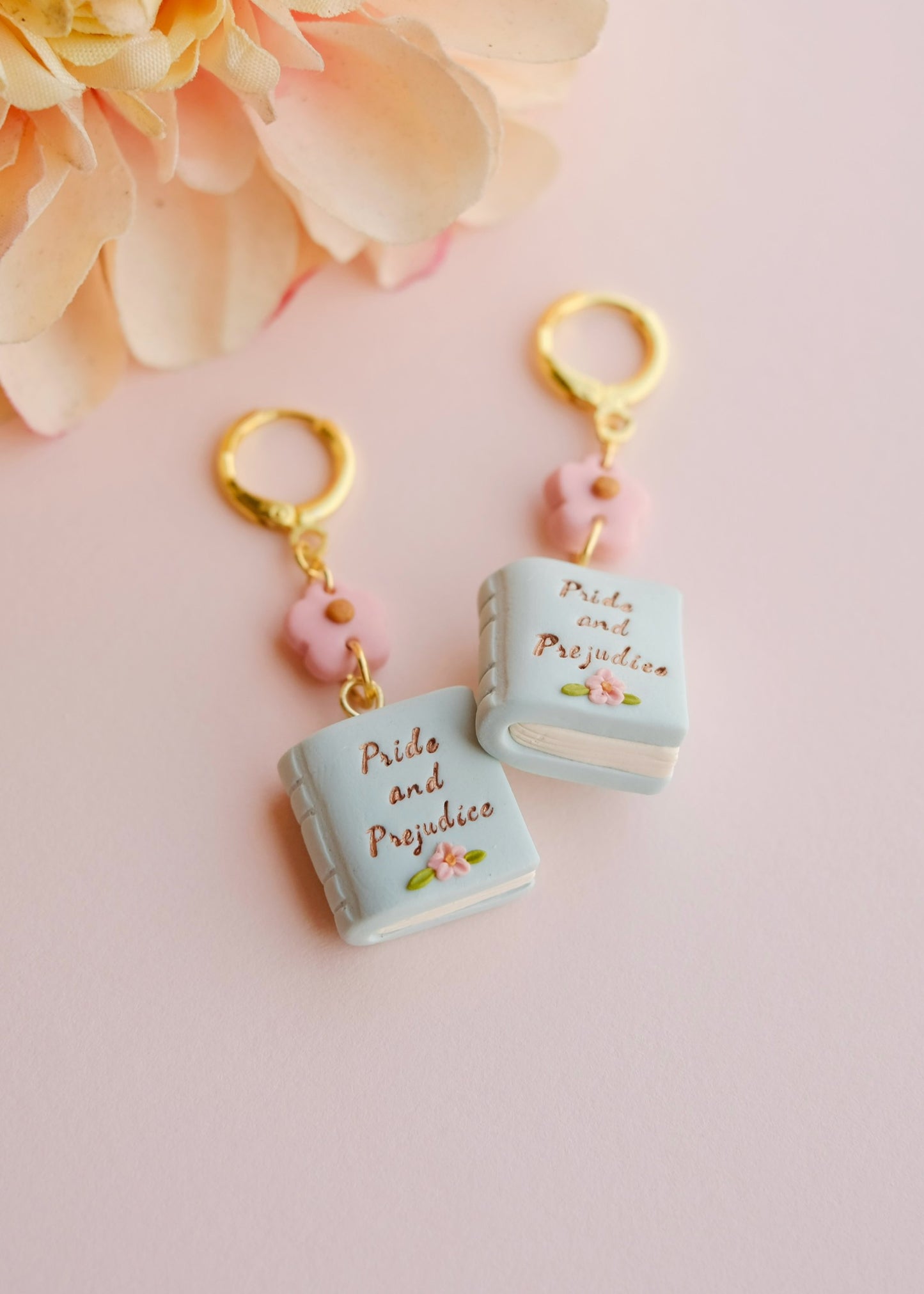 Pride & Prejudice Book Earrings ⋆LOW STOCK⋆