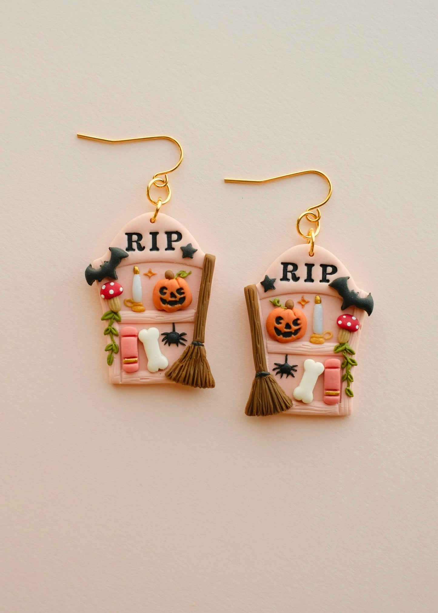 Witch Shelf Earrings ⋆LOW STOCK⋆