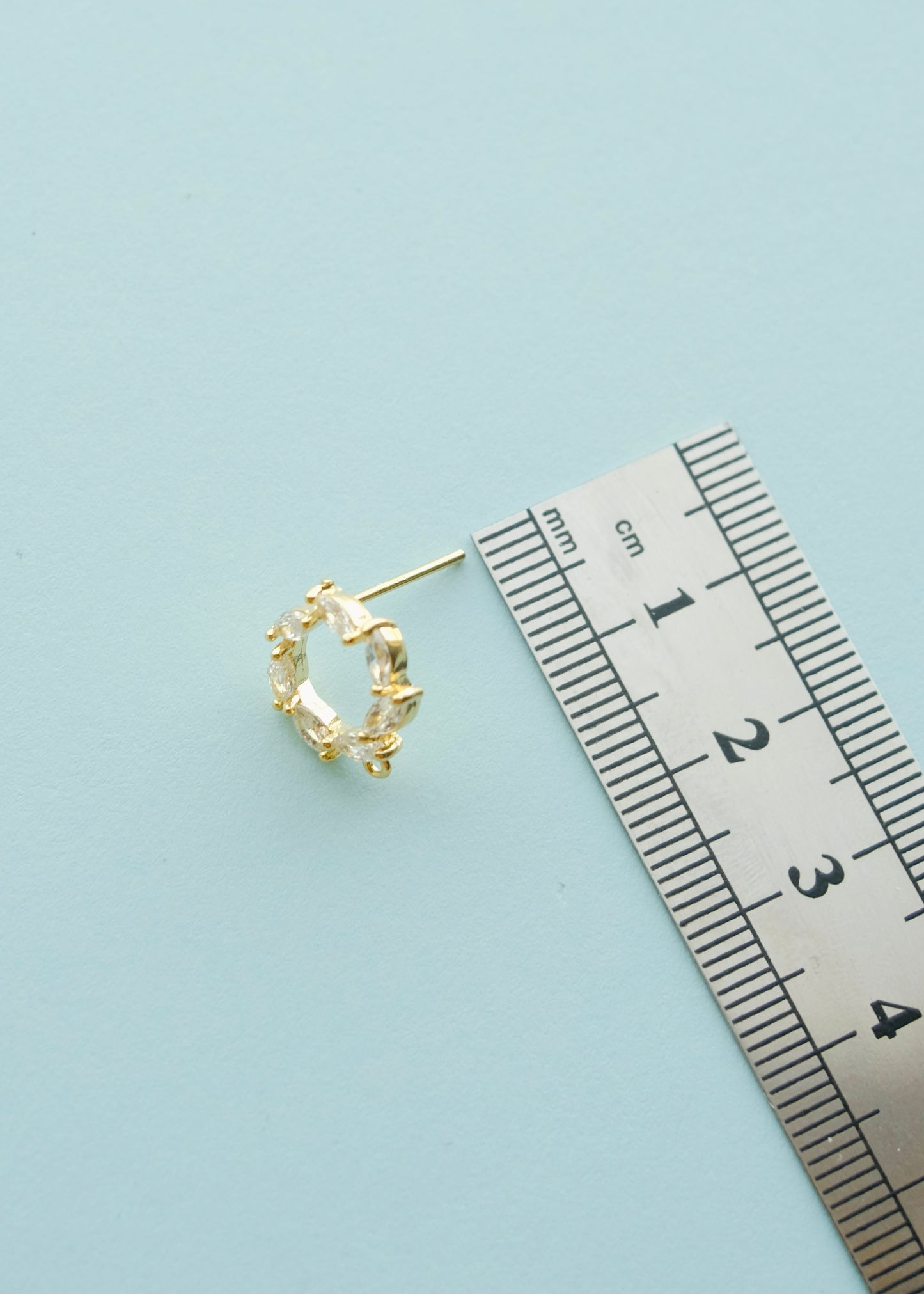Zirconia Wreath Connector Studs S.H.