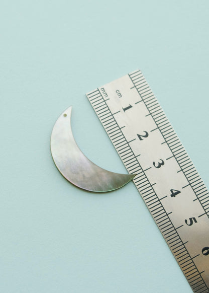 Mother of Pearl Moon Pendants S.H.