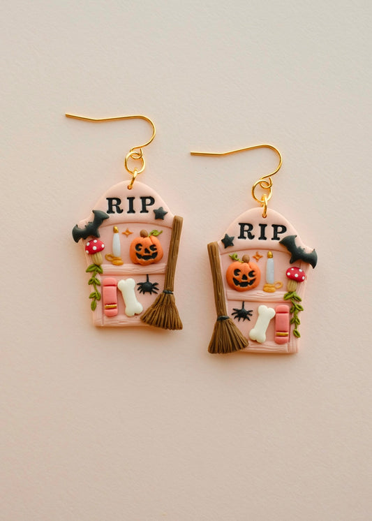 Witch Shelf Earrings ⋆LOW STOCK⋆